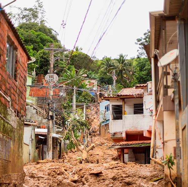 Rastro de destruição causado pelas fortes chuvas, no Bairro do itatinga, região central de São Sebastião, SP, nesta segunda feira, 20 de fevereiro de 2023, Baltazar/Futura Press/Estadão Conteúdo