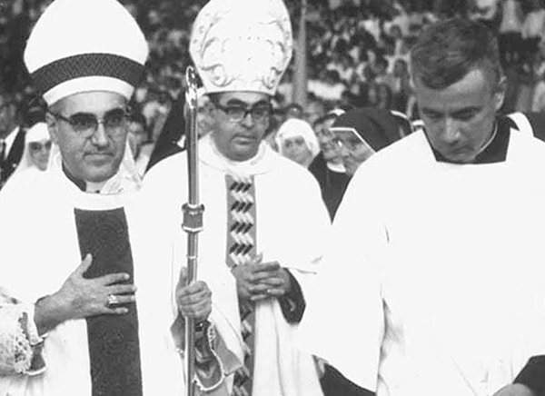 Beato Padre Rutílio Grande Garcia, mestre de cerimónias na Ordenação Episcopal de São Óscar Romero, 21 de junho de 1970, arquivo